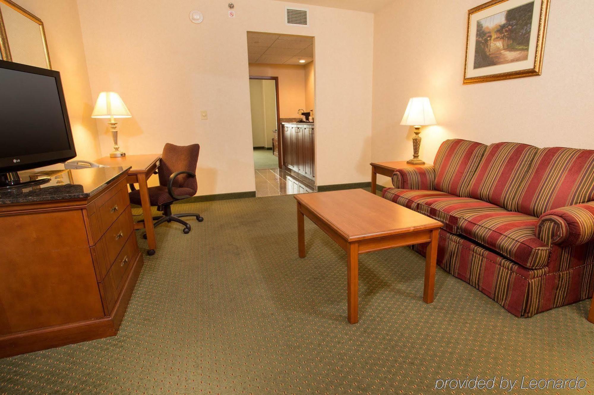 Drury Inn & Suites Columbus Grove Stadt Exterior foto